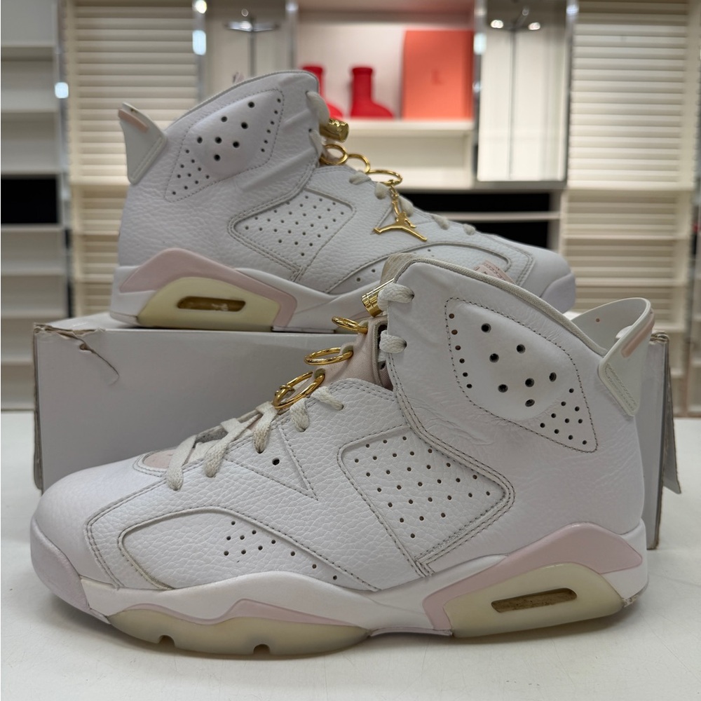 Wmns Air Jordan 6 Retro 'Gold Hoops' - LIGHTLY WORN WITH BOX